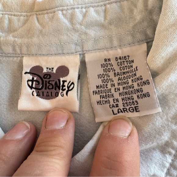 Disney Winnie the Pooh Vintage Casual Button Down Shirt Happy Snow Days - Picture 4 of 9